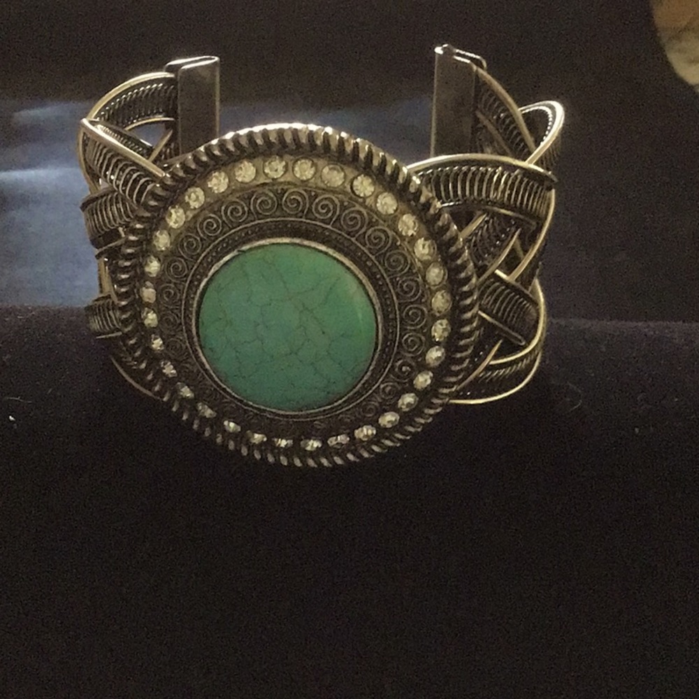 Bracelet.